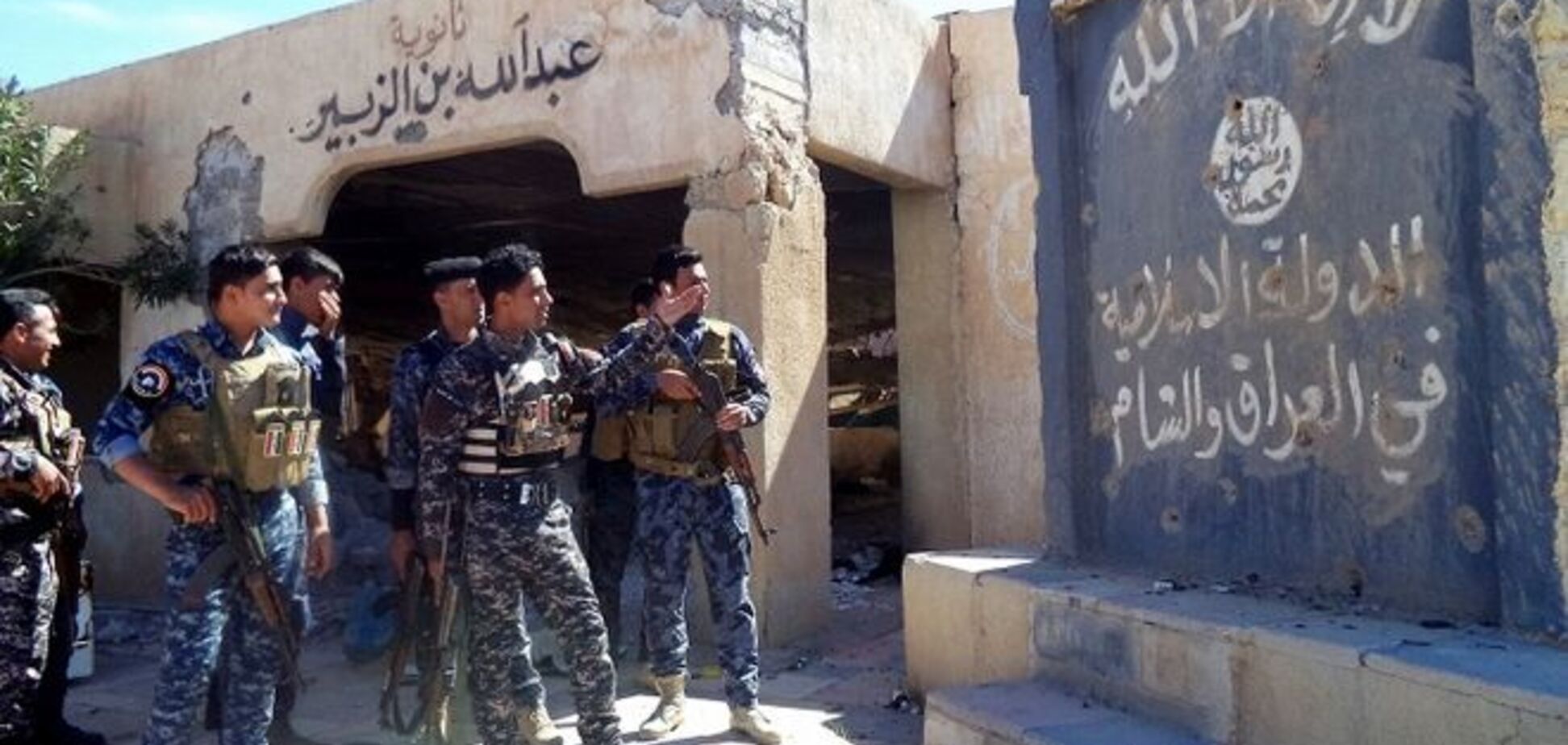 Террористы 'ИГ' перебрасывают тысячи боевиков из Сирии в Ирак