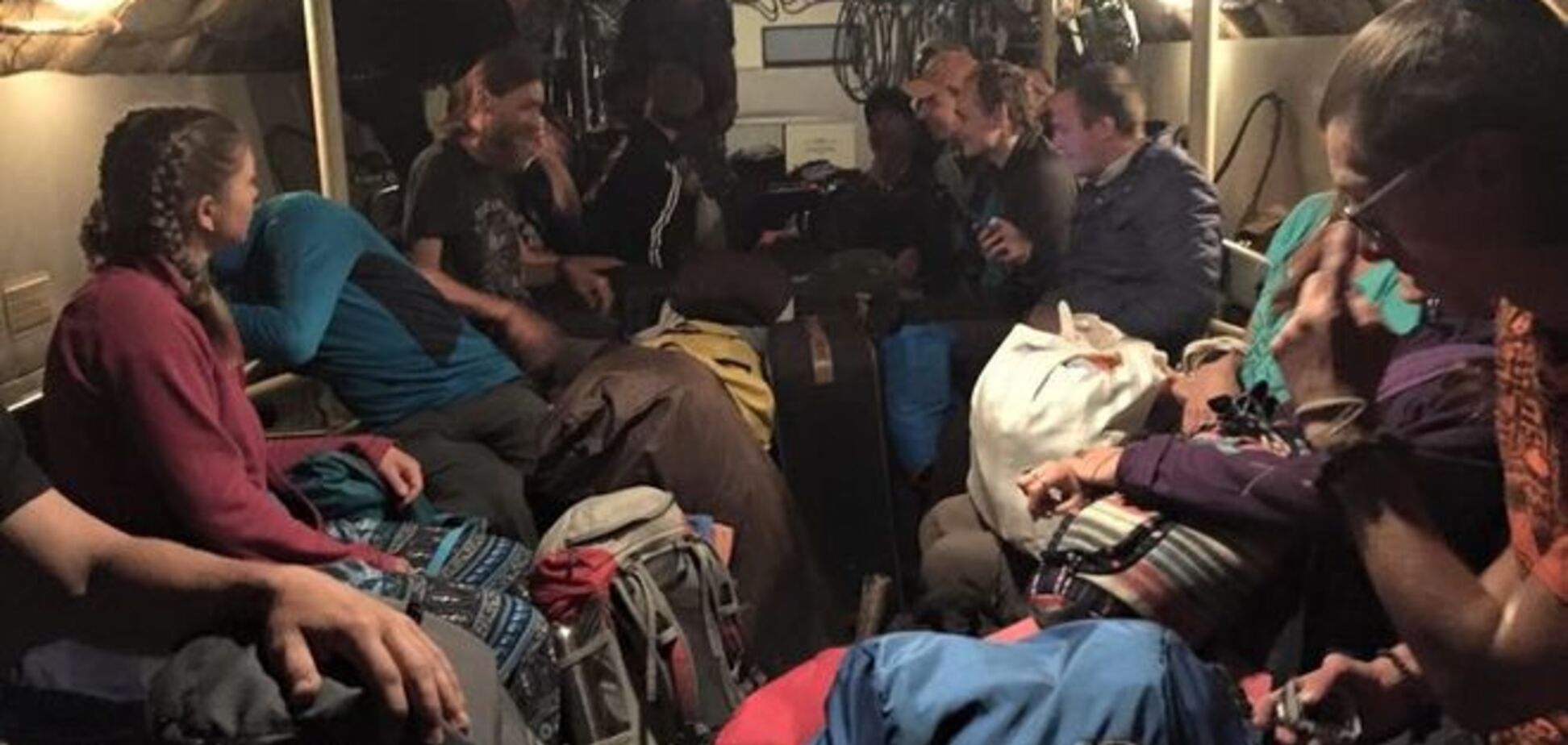 Эвакуация украинцев из Непала: с самолетом произошло очередное ЧП