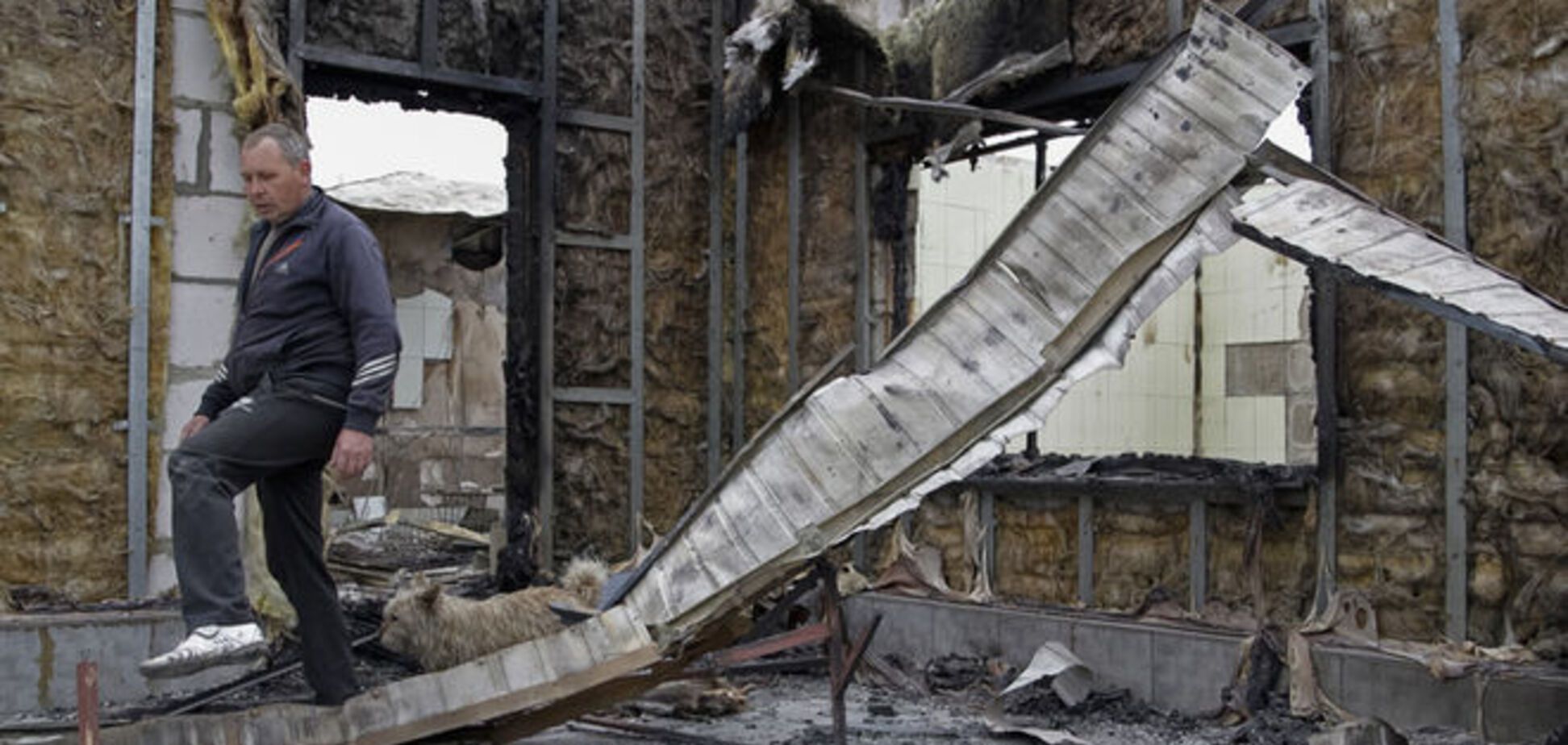 Терористи вранці обстріляли житлові будинки на Луганщині