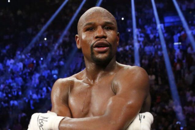 'Оправдания ищут только лузеры': Мейвезер высмеял травму Пакьяо