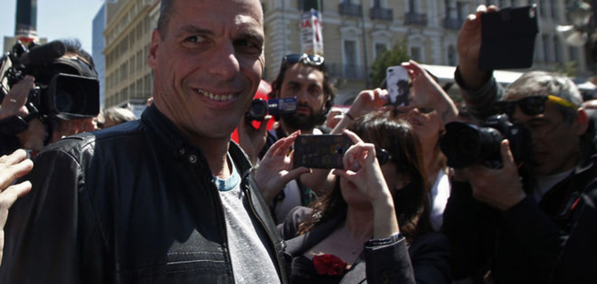 Прем'єр Греції передумав їхати на парад Перемоги в Москву