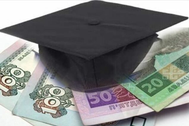 Названы причины подорожания учебы в украинских вузах