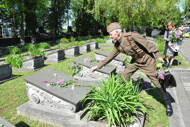 День памяти Мирового значения, а не локального