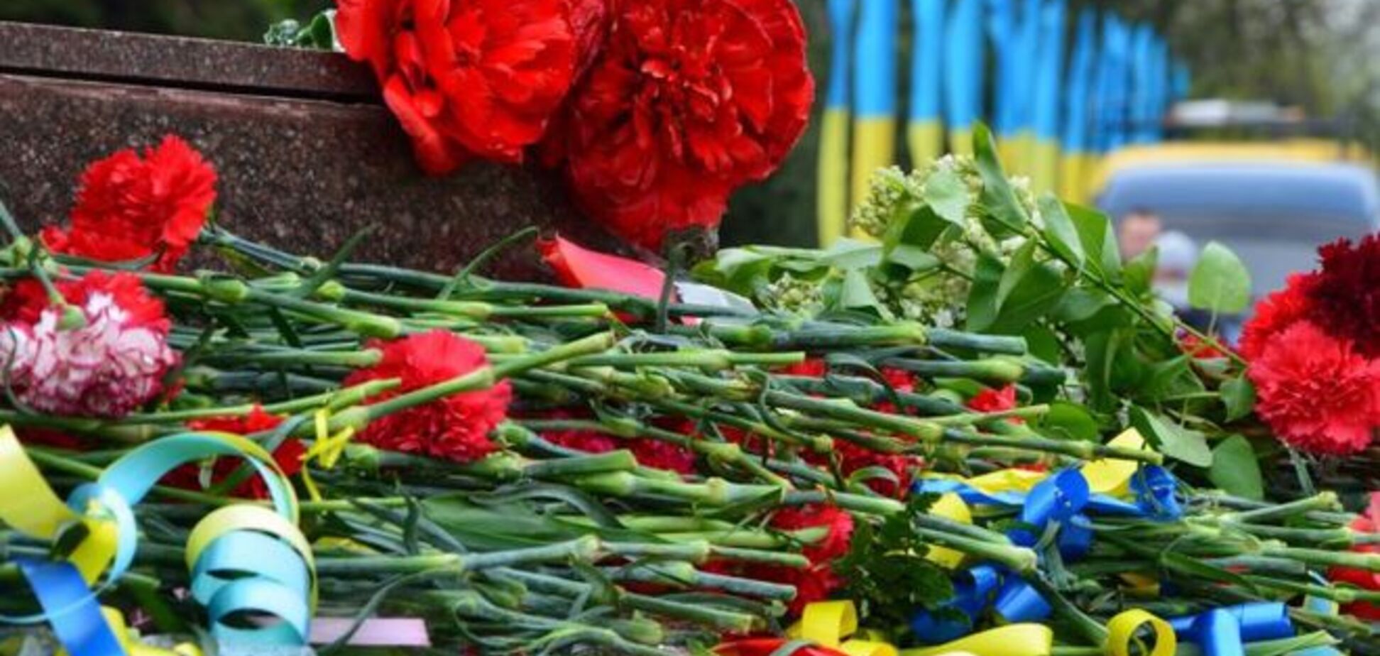 Как в городах Украины отмечают День Победы: фото и видео