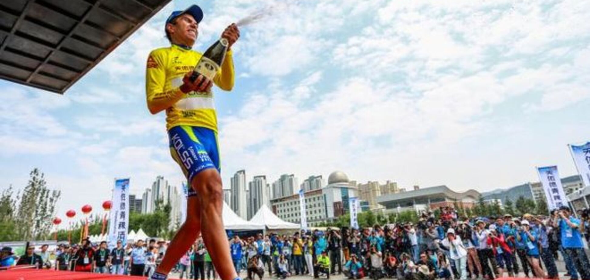 Украинский гонщик выиграл в Москве знаменитую велогонку