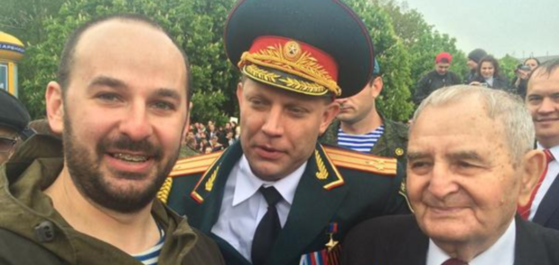 Рыжая обезьяна и бухой сантехник: в сети высмеяли Моторолу и Захарченко