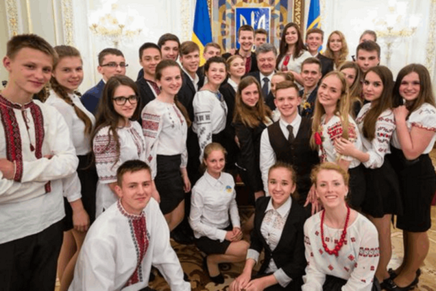 Отступить нельзя ждать. Порошенко рассказал о борьбе за Украину