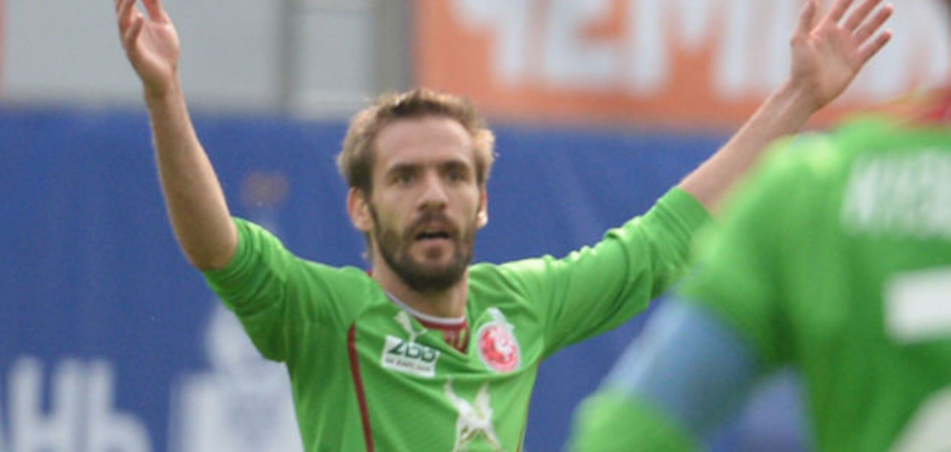 Нападающего сборной Украины заставили вернуться в российский клуб