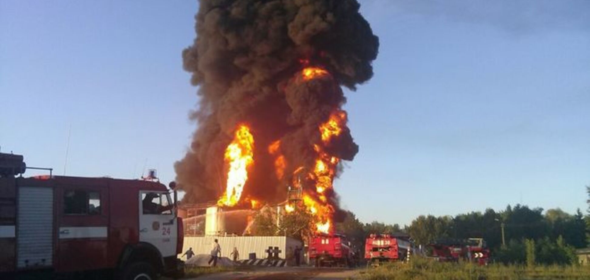 Геращенко назвал новую версию взрыва нефтебазы в Василькове