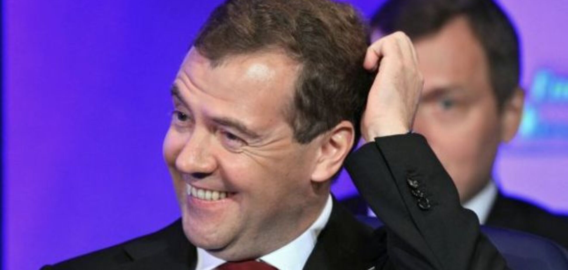 Медведев встревожился высокой смертностью в России