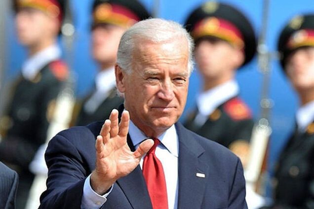 Байден: мы намерены продолжить давление на Россию