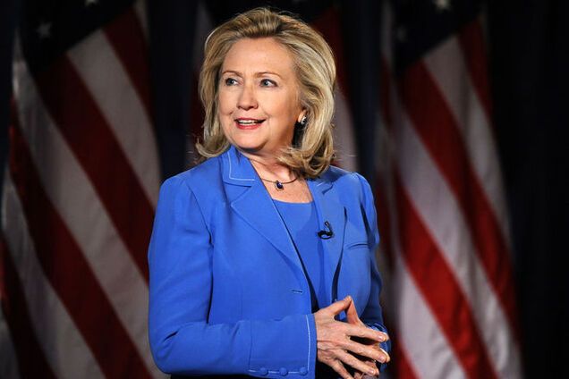 Хилари Клинтон показала в соцсетях, что ее волнует как женщину 