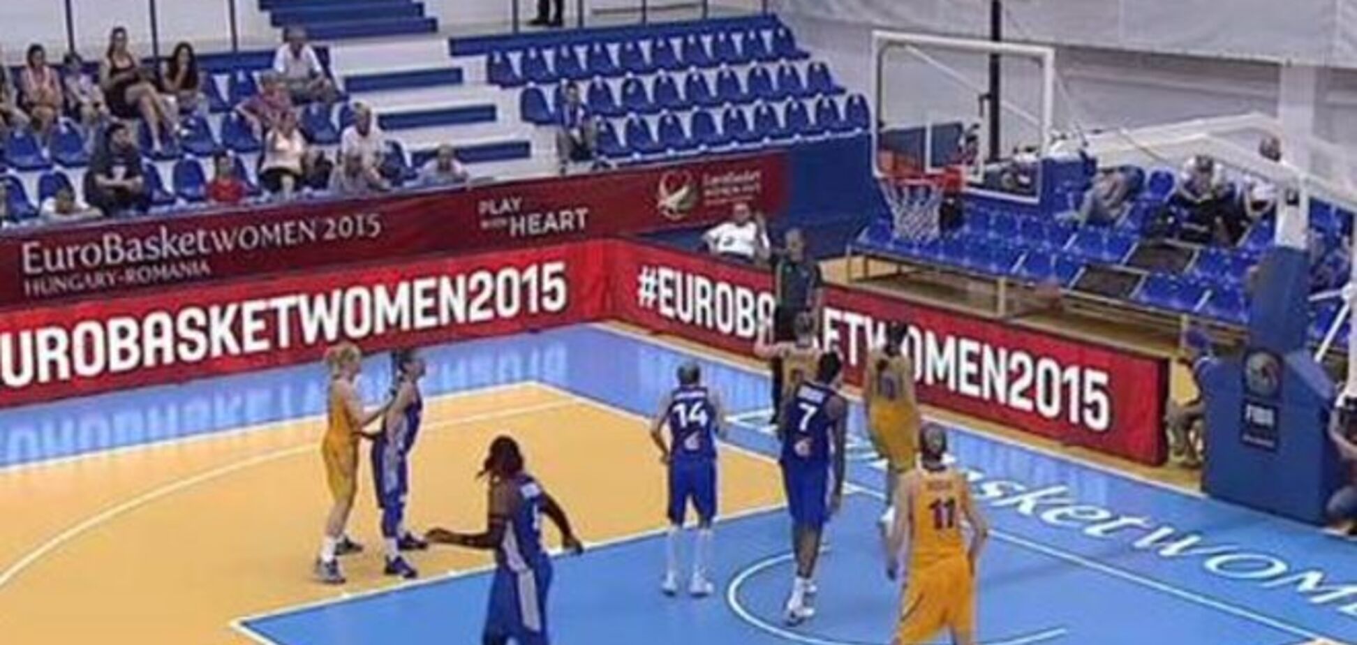 Украина уступила вице-чемпиону на старте Евробаскета-2015