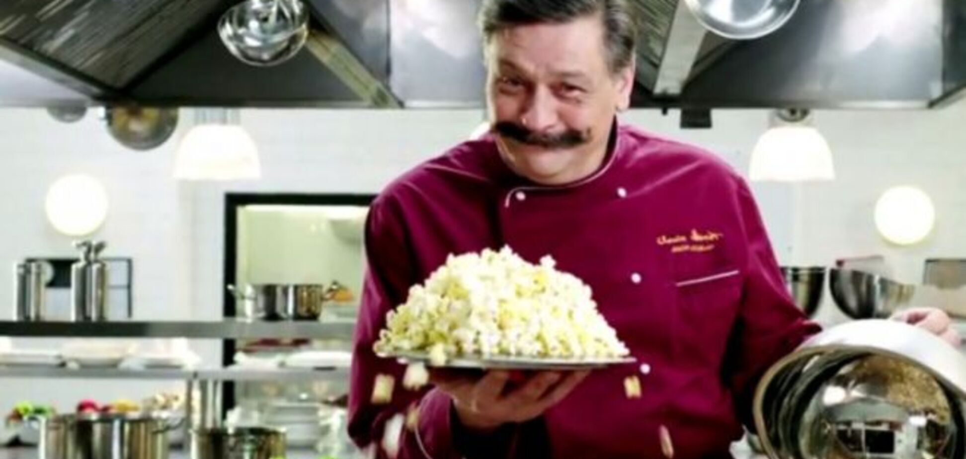 Телеканалы продолжают показывать сериалы 'Кухня' и 'Воронины', маскируя российскую пропаганду