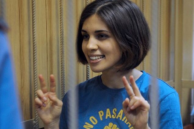 За шитье российского флага могут пришить дело участнице группы Pussy Riot