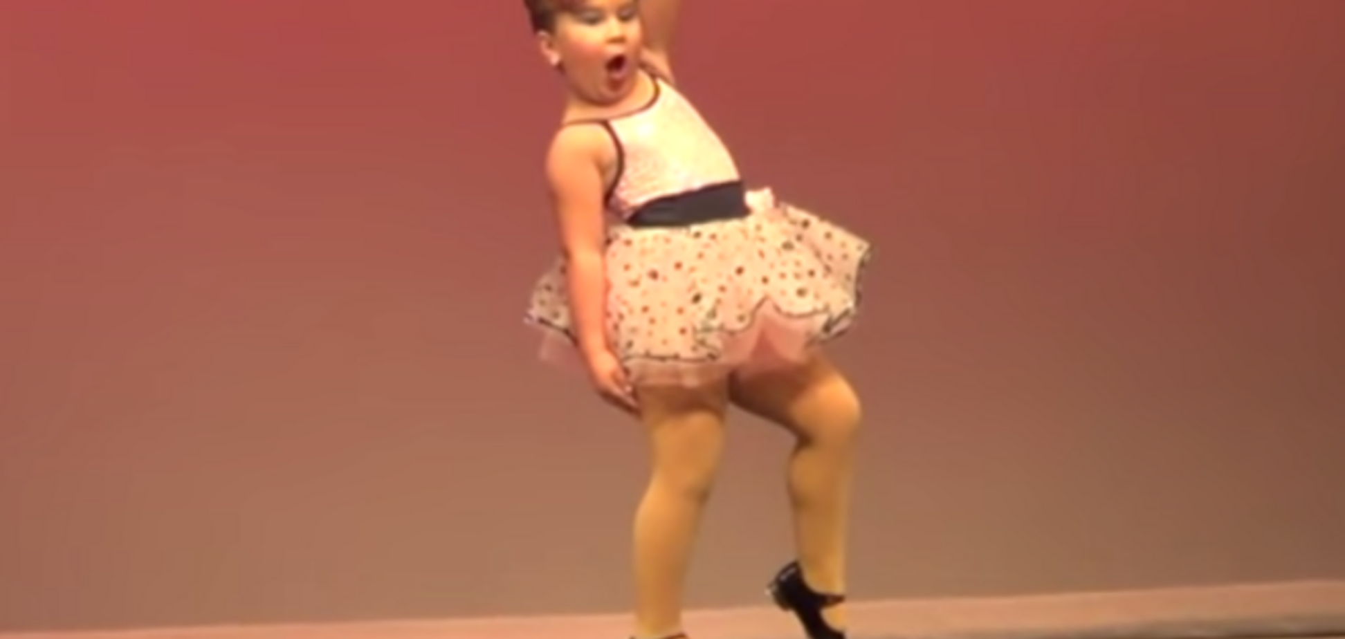 Подражая Бейонсе, 6-летняя девочка покорила мир дерзким танцем. Видеофакт