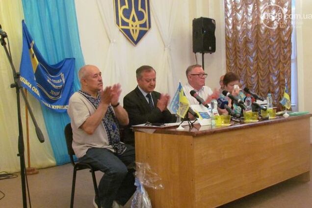 В Мариуполе наградили журналистов, писавших об украинских 'захватчиках'