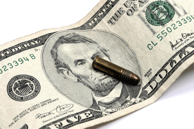 Комбат назвал достойную зарплату 'в зеленых' для украинских военных