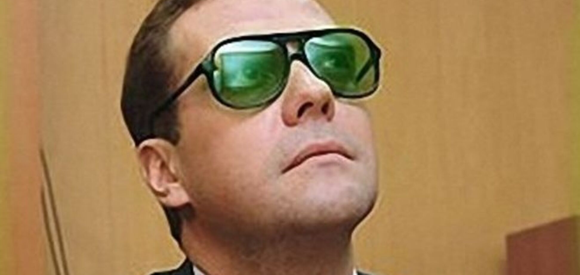 Ближайшее будущее Митеньки Медведева: песенка не спета