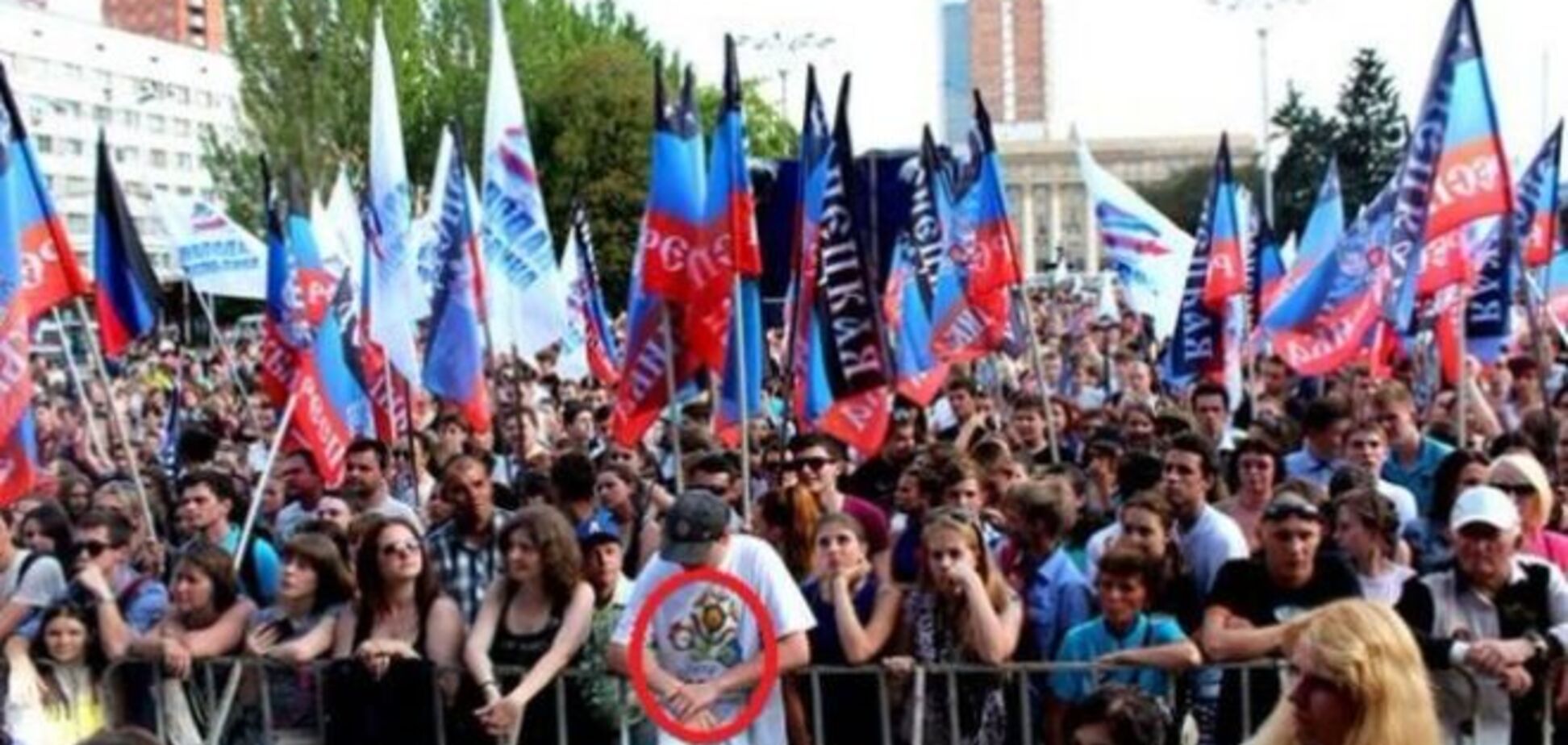 'Я и бал'. На 'республиканском' выпускном школьникам вручили бумажки 'ДНР': фото и видео гуляний