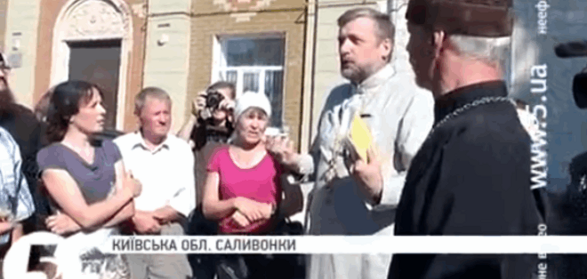 Церковный скандал. На Киевщине переругались прихожане двух УПЦ