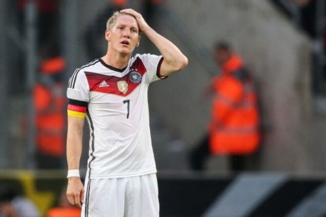 Капитан сборной Германии опозорился в Гибралтаре: видео курьеза
