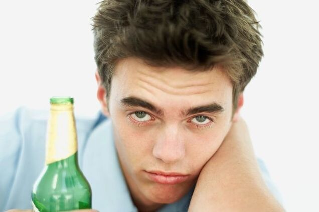 Ученые выяснили причины алкоголизма у подростков
