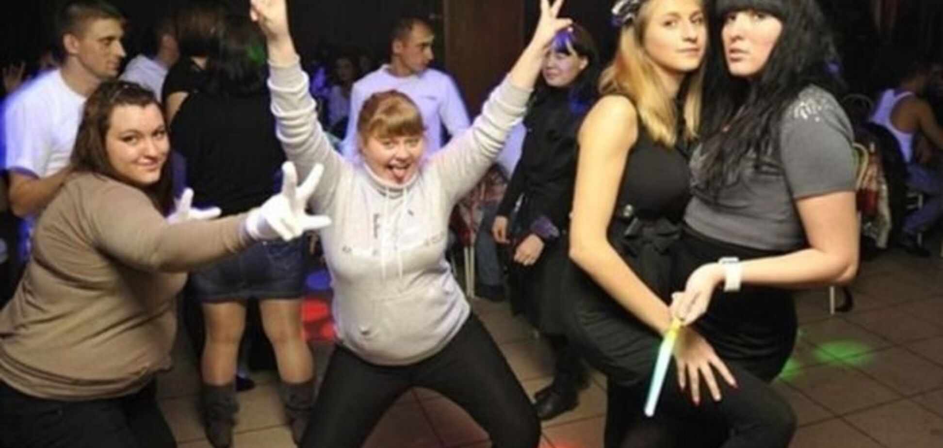 24 отпадных снимка тусовщиков, которые жгут на полную катушку