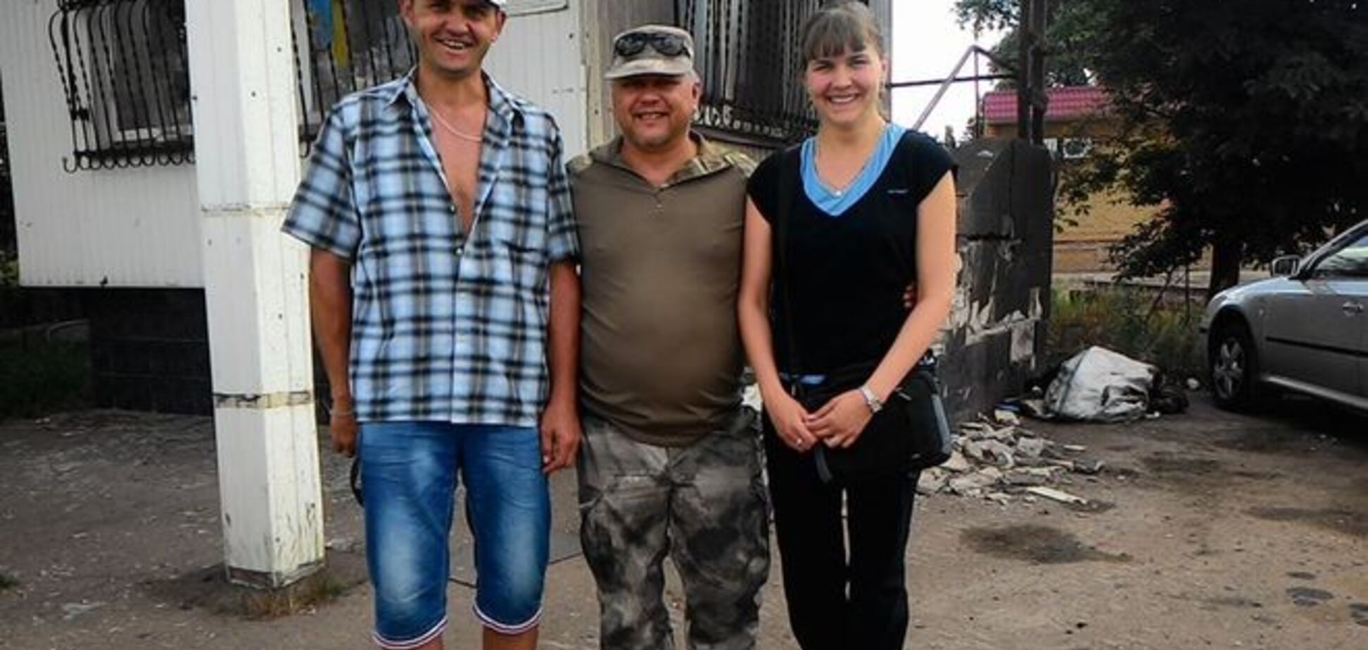 Из плена 'ДНР' освободили двоих волонтеров: фотофакт