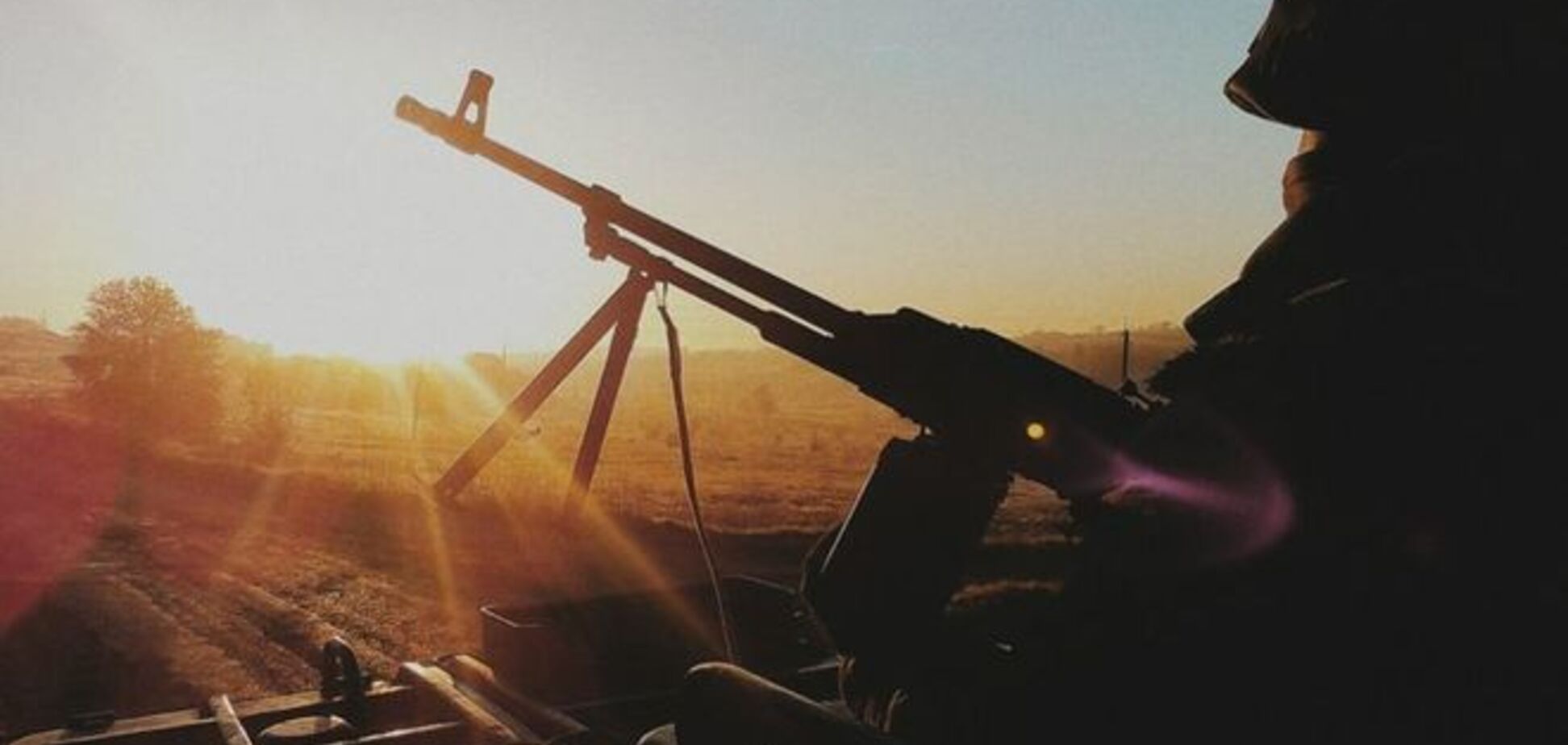 'Азов' опубликовал подборку 'романтичных' фото с фронта