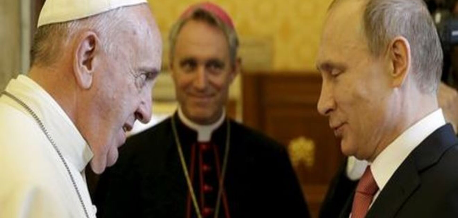 Комментарий: Союз Кремля и Ватикана?