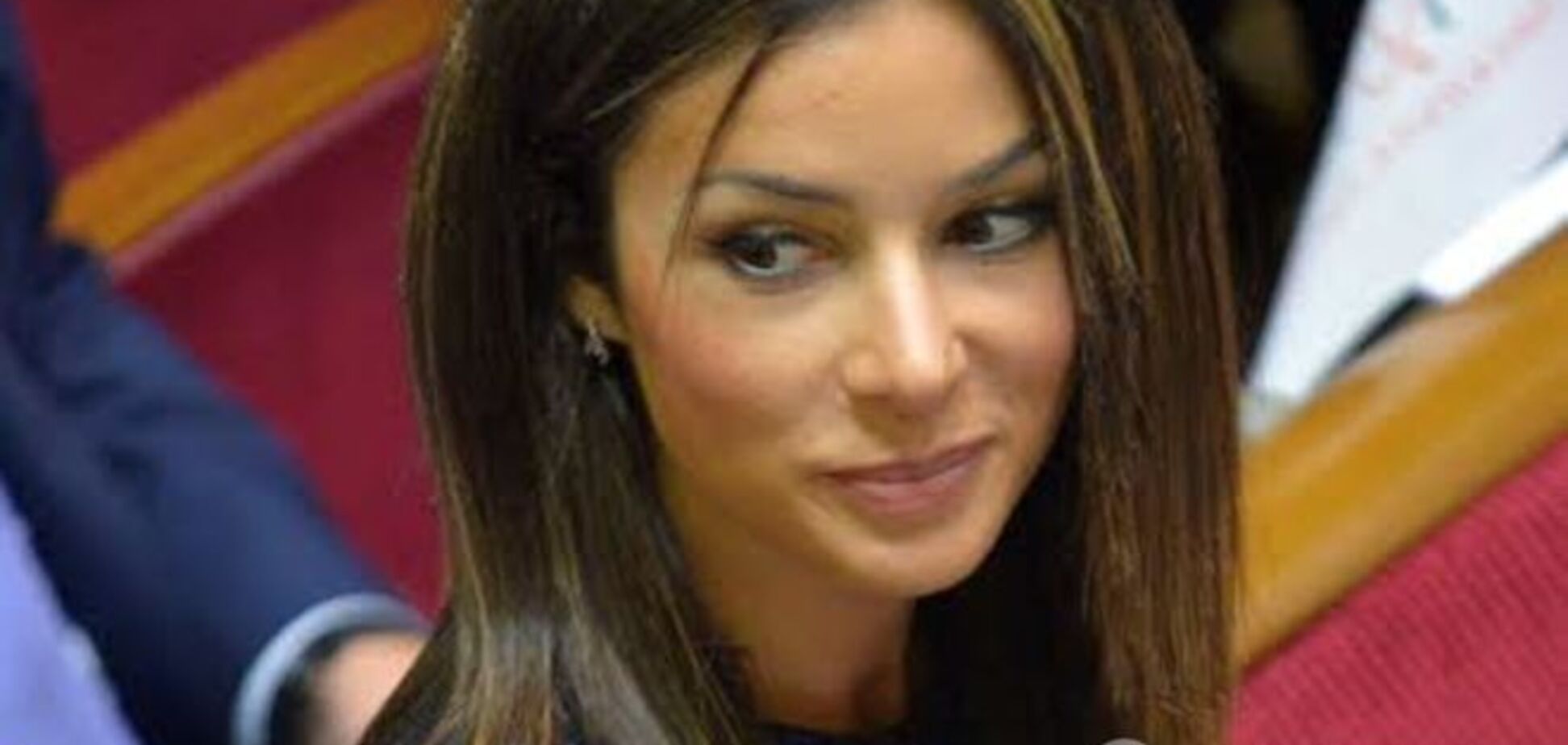 Как прошел день в Раде: сексапильная Огневич, мачо Филатов и Денисова с цветком