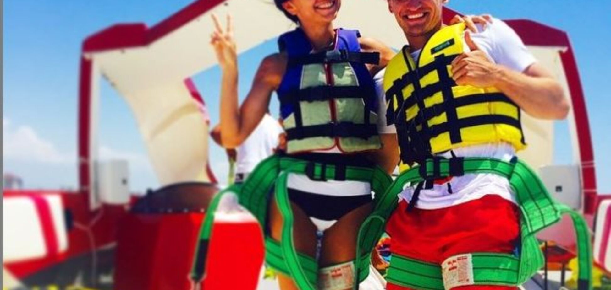 Парашют и флайборд. Защитник 'Динамо' активно проводит отдых: яркое видео