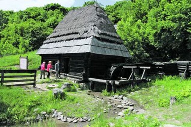 В музее 'Пирогово' взбунтовались против фестиваля 'Країна мрій'