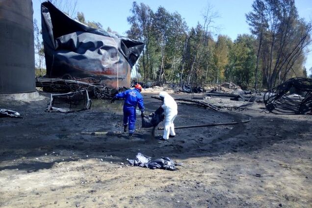 Пожар в Василькове, день 9: ГосЧС контролирует выгорание топлива