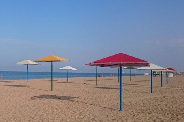 'Кримнаш-2015'. Море, сонце і пісок. Людей - немає: фото з пляжів