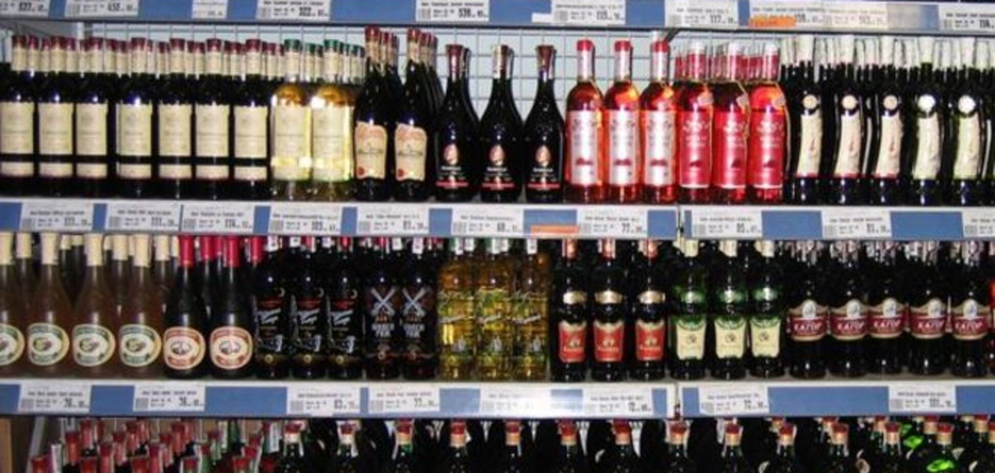 Спиртное подорожает на 40%: стали известны цены на алкоголь в Украине 