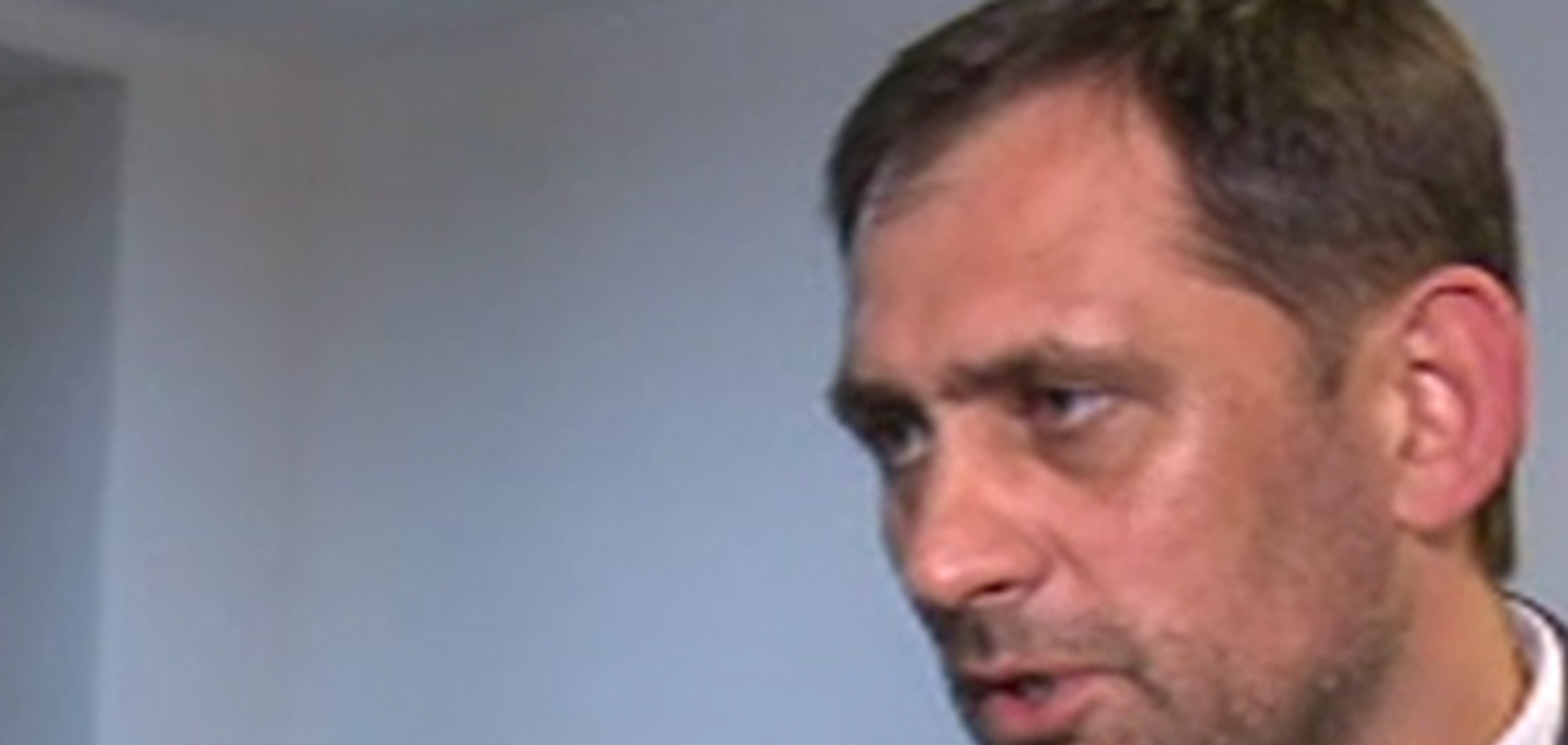 Геращенко і Чорновіл звинуватили заступника голови СБУ в захопленні автосалону на Петрівці