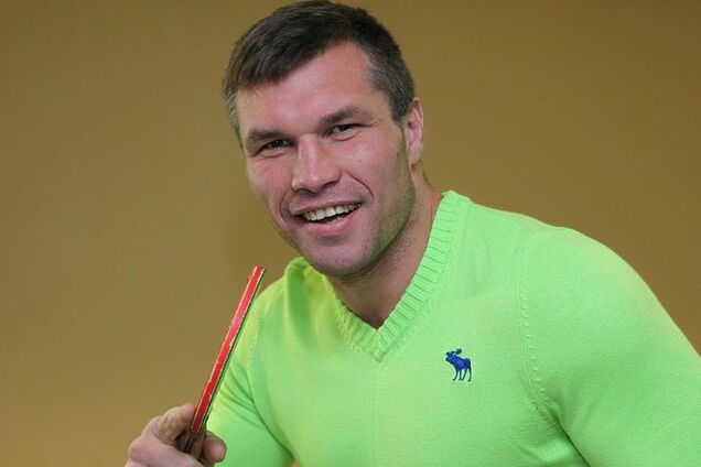 Российский чемпион мира хочет видеть полуголых девушек в ринге