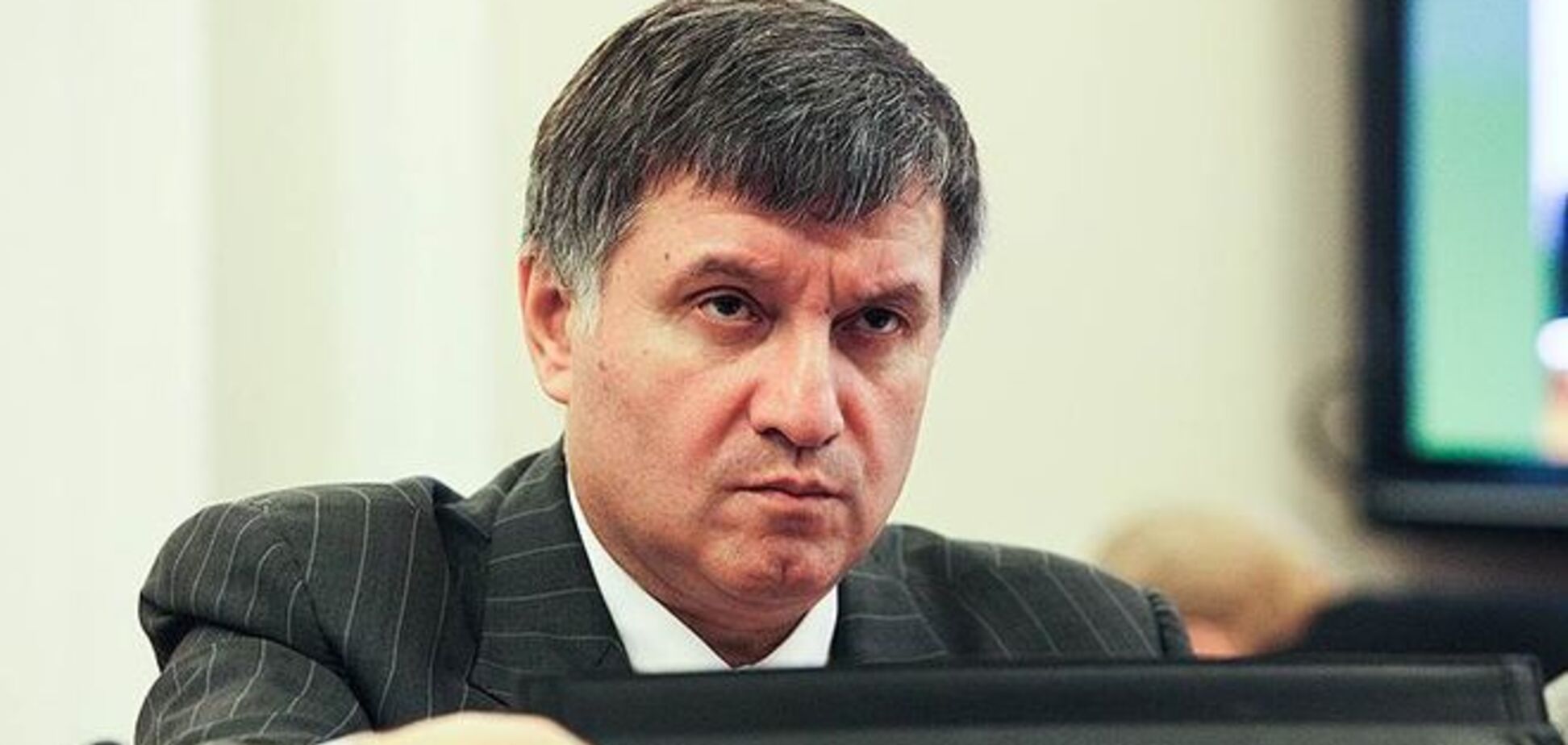 Аваков обматерил подписчиков, обвинивших его в 'крышевании украинофобии'