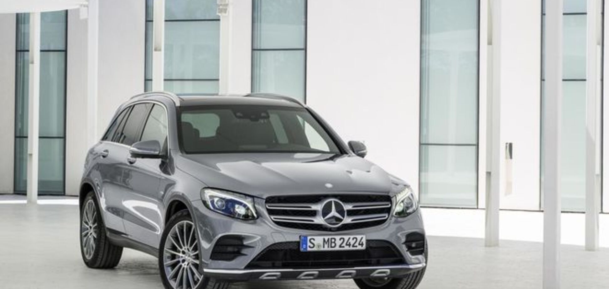 Компактный внедорожник от Mercedes-Benz стал более 'округлым'