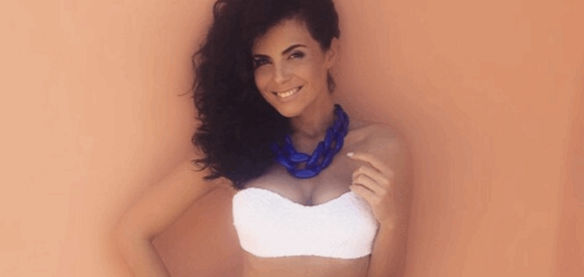 Похудевшая Каменских снялась в купальнике для глянца