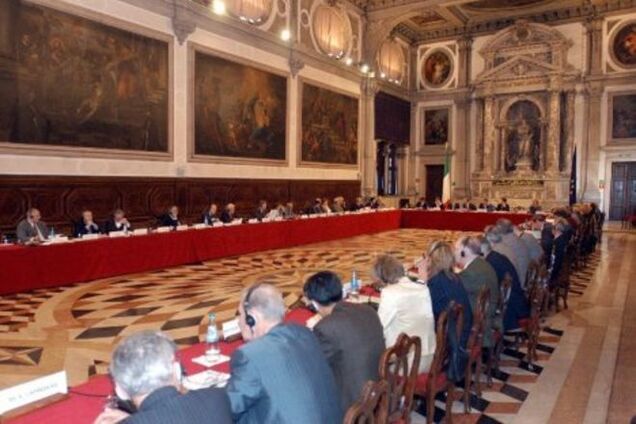 Кивалов: в пятницу Венецианская комиссия вынесет вердикт по закону о люстрации