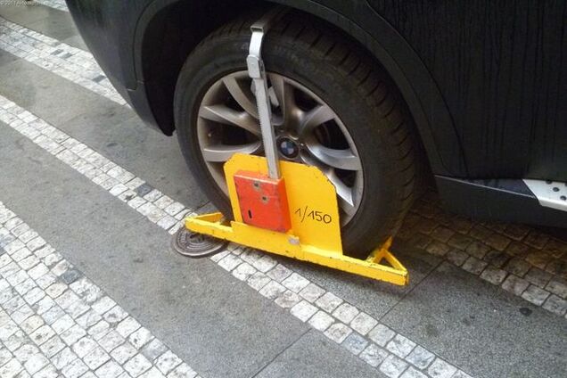 Депутаты хотят блокировать и эвакуировать 'героев парковки'