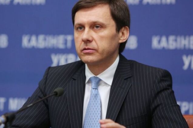 Кабмин проверит 'золотые полеты' министра экологии