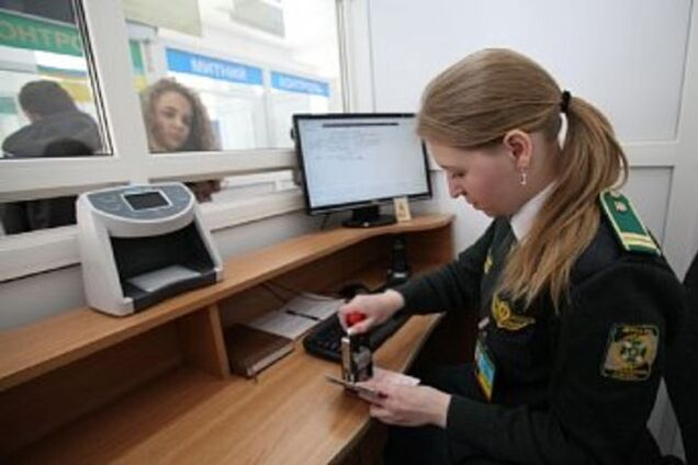 Пограничники рассказали, как украинцам попасть на отдых в Крым