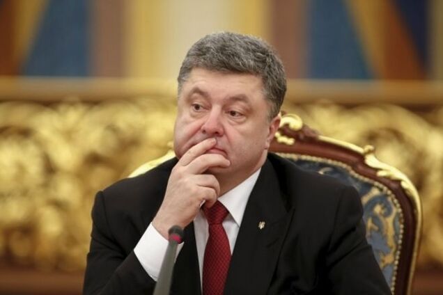 Порошенко потребовал уволить из СБУ заместителей Наливайченко