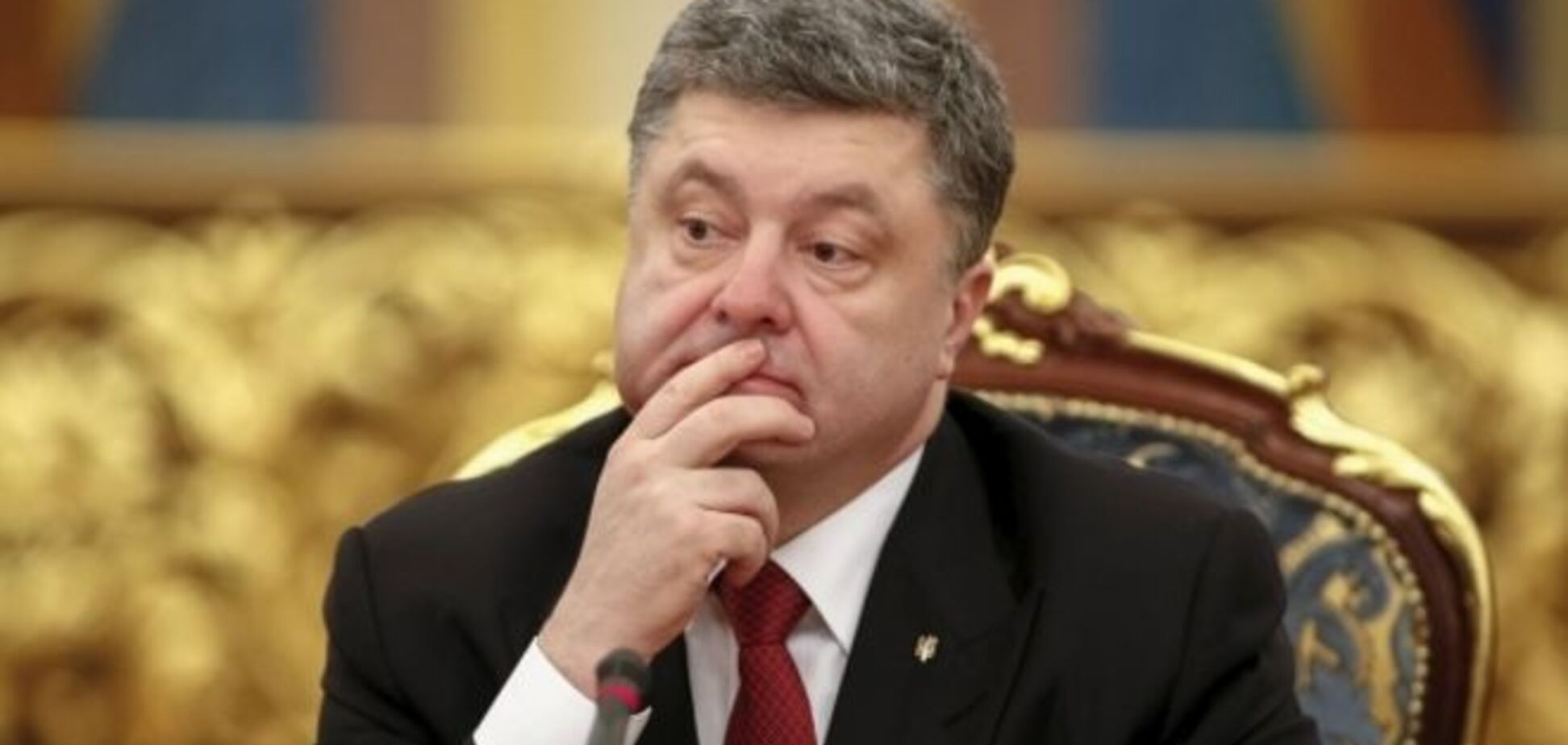 Порошенко потребовал уволить из СБУ заместителей Наливайченко