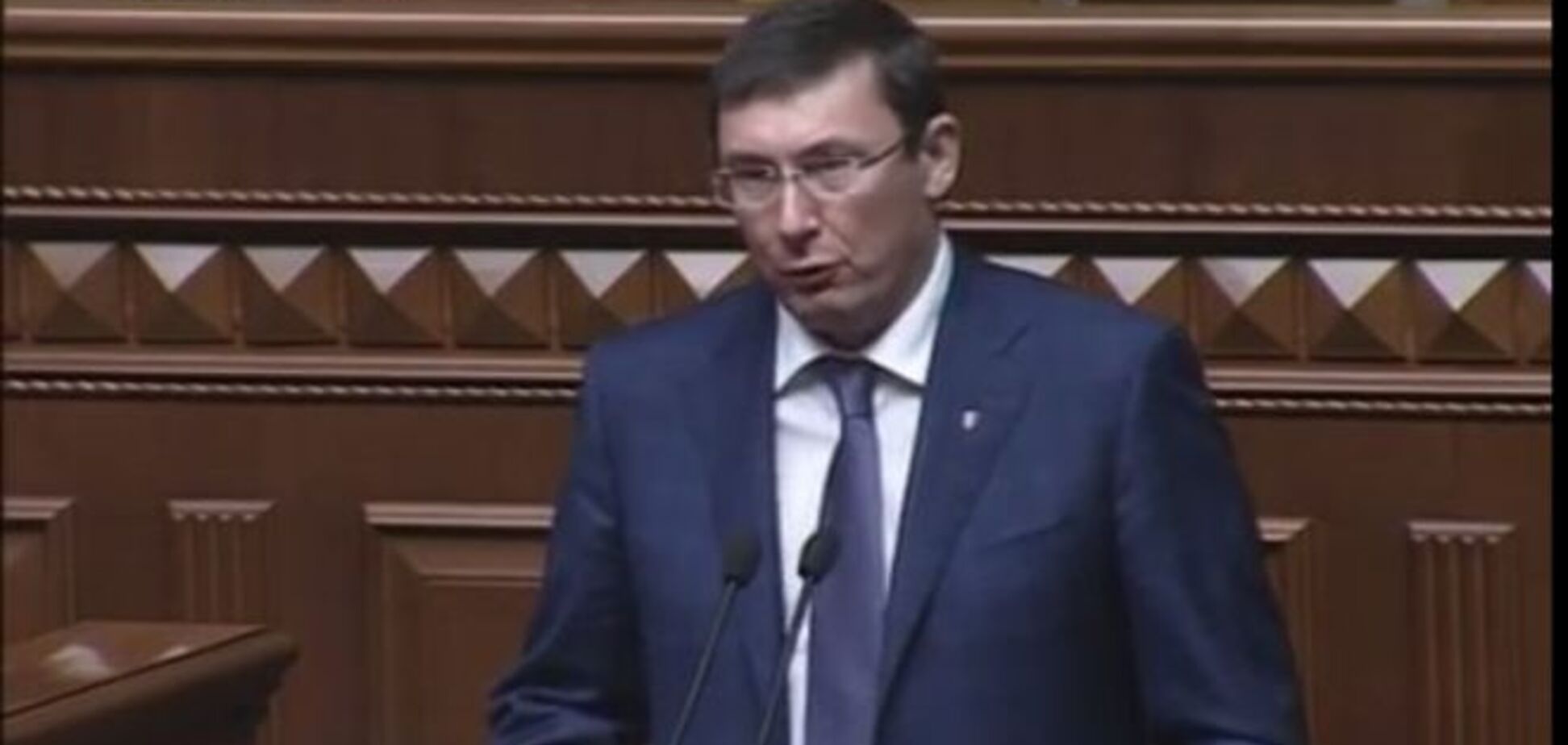 Луценко показал видео российских военных на Донбассе