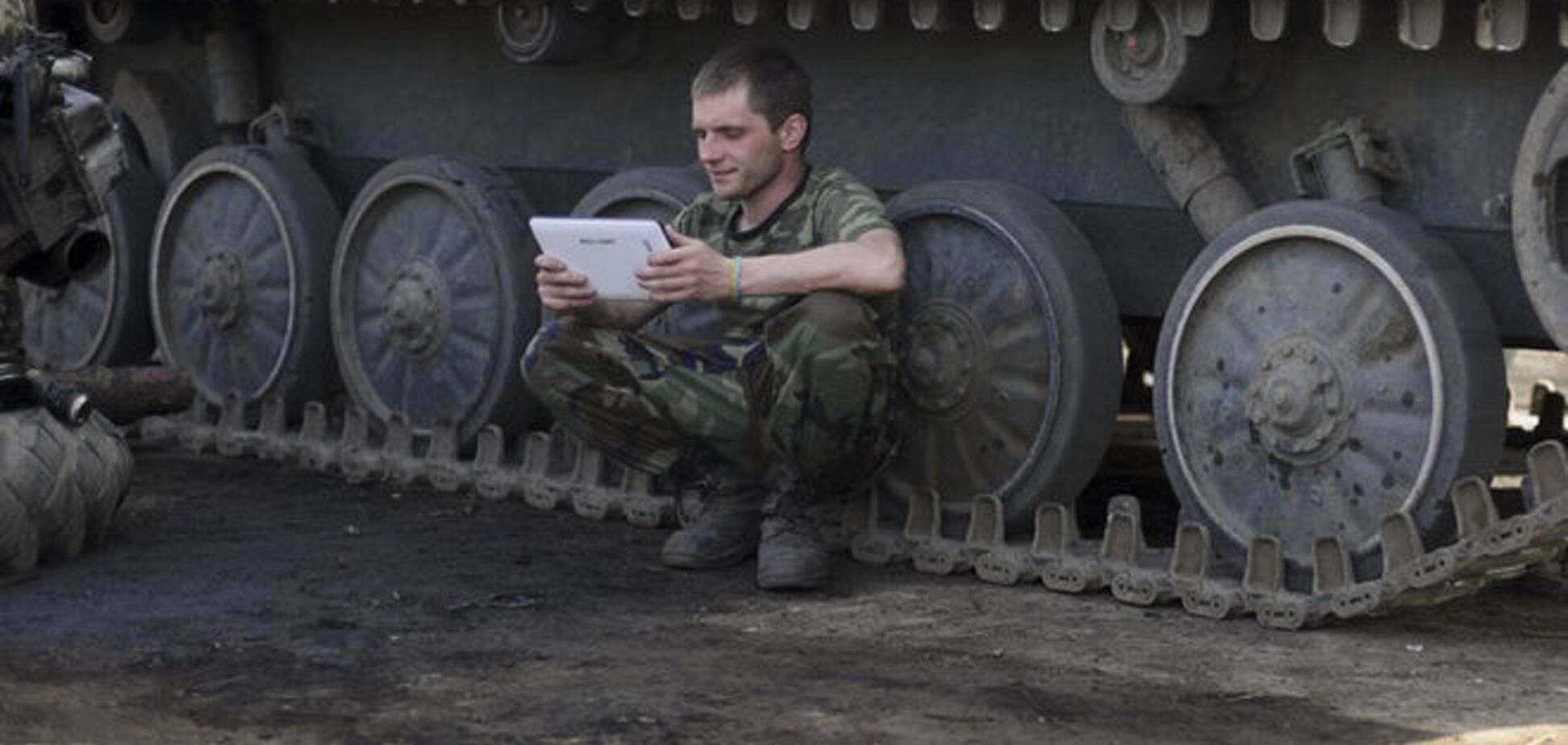 Молитвы и спортзал: бойцы АТО обустраивают быт под обстрелами террористов